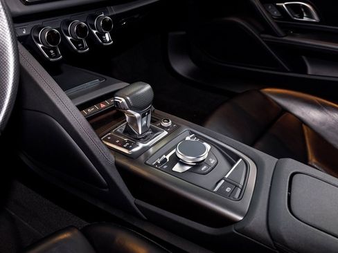 Used 2022 Audi R8 V10 performance image 21