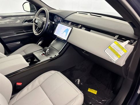 New 2026 Land Rover Range Rover Velar S image 28
