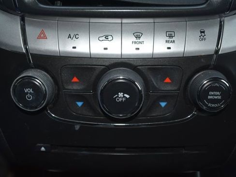 Used 2012 Dodge Journey SXT image 24