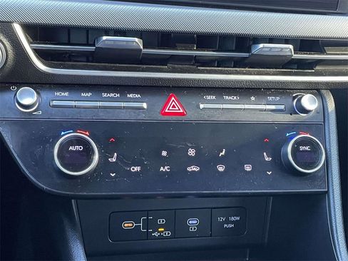 Certified 2024 Hyundai Sonata SEL image 28