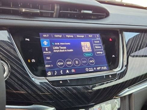 New 2025 Cadillac XT6 Premium Luxury image 17