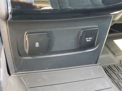 Used 2025 Lincoln Aviator AWD image 18