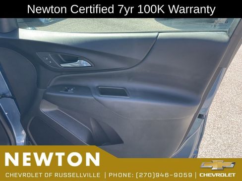 Used 2024 Chevrolet Equinox LT FWD image 24
