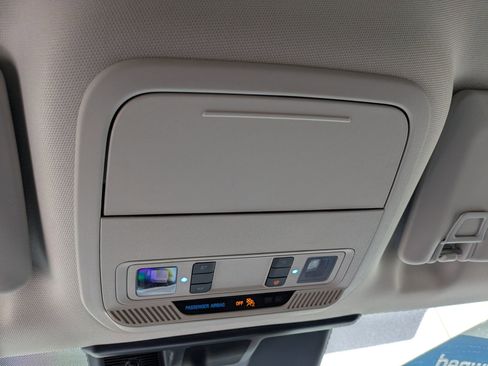 Certified 2025 Ford Mustang Mach-E Select w/ Comfort Package Lite image 28