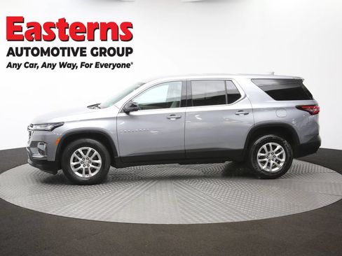 Used 2023 Chevrolet Traverse LS FWD image 58