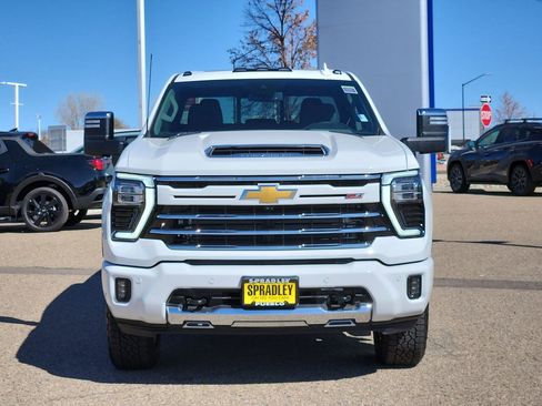 Used 2024 Chevrolet Silverado 2500 LTZ w/ LTZ Plus Package image 8