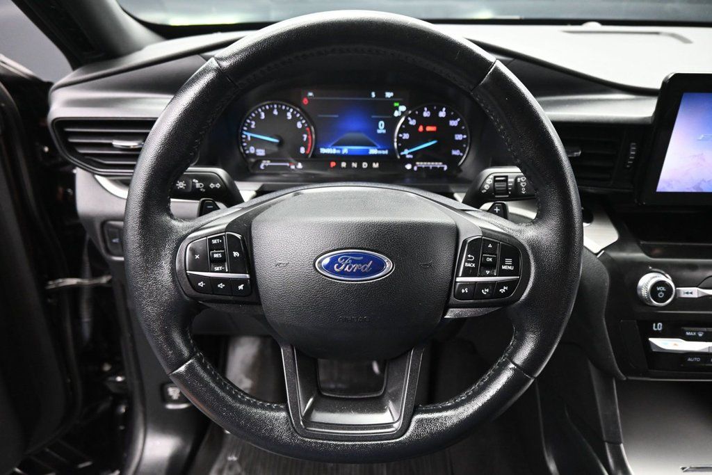 Used 2020 Ford Explorer XLT RWD image 11