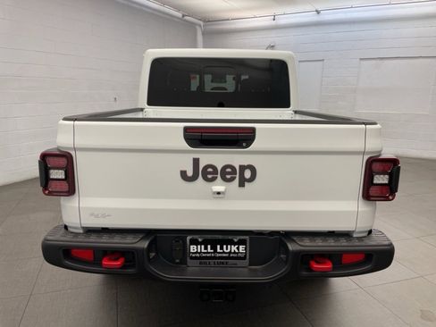 New 2025 Jeep Gladiator Rubicon w/ Safety Group image 4