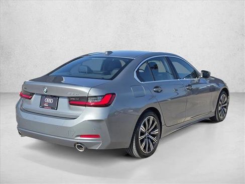 Used 2025 BMW 330i xDrive Sedan image 5