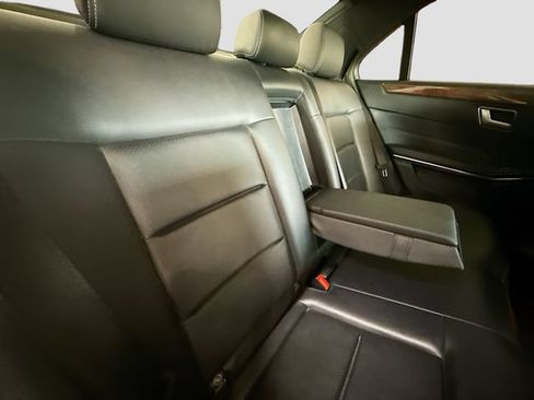 Used 2014 Mercedes-Benz E 350 4MATIC Sedan w/ Premium 1 Package image 28