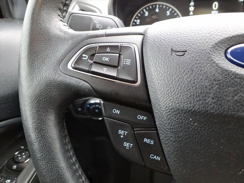 Used 2018 Ford EcoSport SE w/ SE Convenience Package image 20