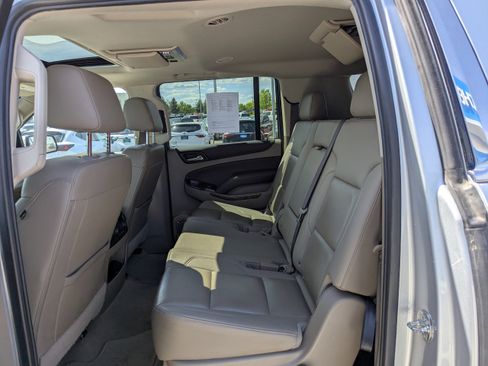 Certified 2020 Chevrolet Suburban LT AWD/4WD image 31
