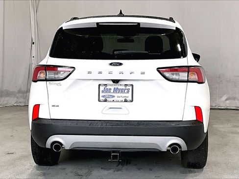 Used 2021 Ford Escape SE w/ Convenience Package image 4
