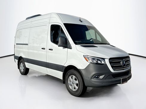 New 2024 Mercedes-Benz Sprinter 2500 image 3