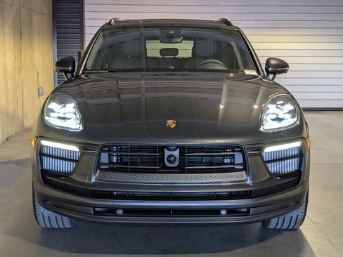 New 2026 Porsche Macan S image 12