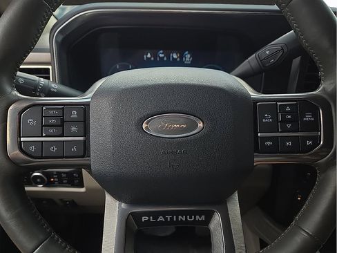 Used 2025 Ford F350 Platinum w/ Platinum Plus Package AWD/4WD image 19