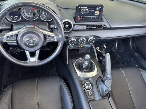 Used 2023 MAZDA MX-5 Miata Grand Touring RWD image 4