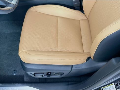 New 2026 Lexus RX 350h AWD/4WD image 21