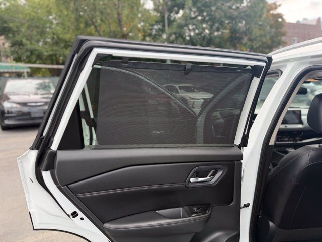 Used 2024 Nissan Rogue SL w/ SL Premium Package AWD/4WD image 21