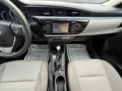 Used 2015 Toyota Corolla LE image 11