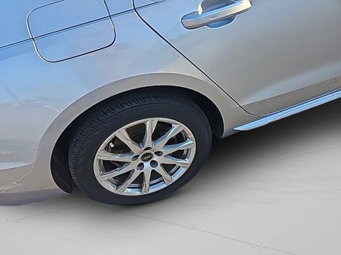 Used 2023 Audi A4 2.0T Premium w/ Convenience Package image 15