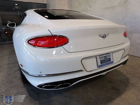 Used 2020 Bentley Continental GT V8 image 10