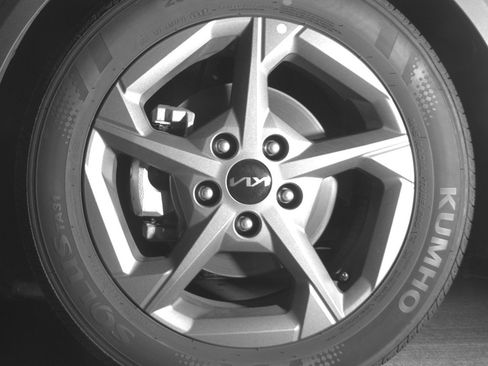 Used 2025 Kia K4 FWD image 12