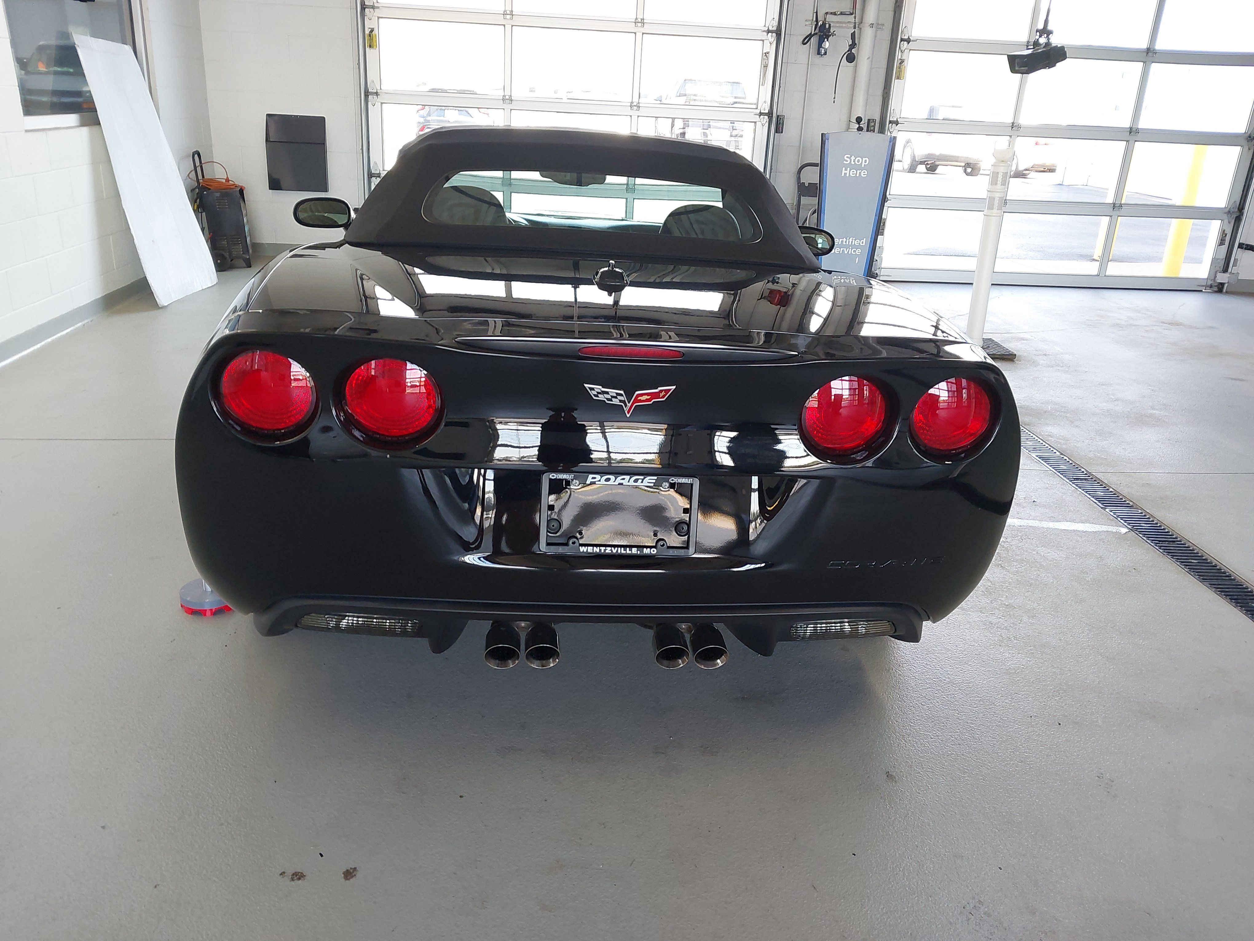 Used 2005 Chevrolet Corvette Convertible w/ Preferred Equipment Group RWD image 33