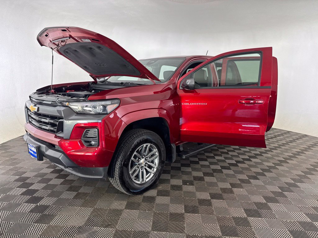 Used 2026 Chevrolet Colorado LT w/ LT Convenience Package AWD/4WD image 15