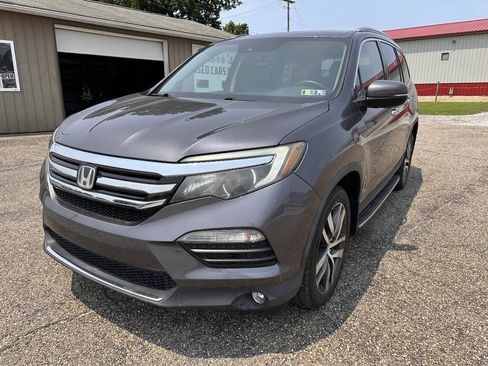 Used 2017 Honda Pilot Touring image 11