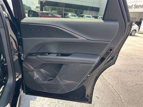 New 2025 Cadillac Lyriq Luxury image 16