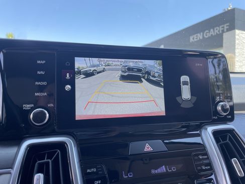 Certified 2023 Kia Sorento SX FWD image 21