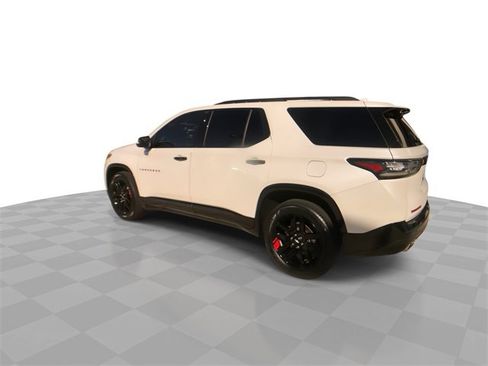 Used 2021 Chevrolet Traverse Premier w/ Redline Edition image 10