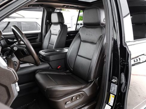 Used 2022 GMC Yukon Denali AWD/4WD image 32
