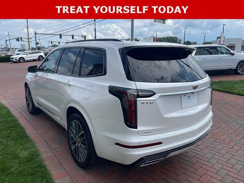 Used 2025 Cadillac XT6 Sport w/ Platinum Package AWD/4WD image 10