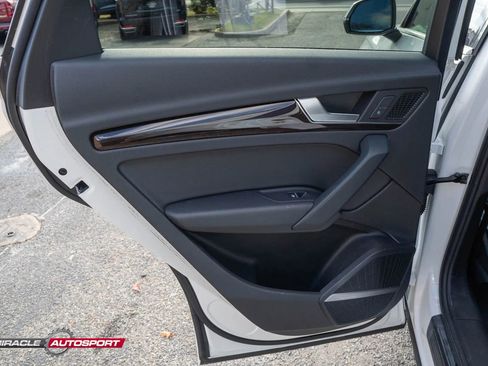 Used 2018 Audi Q5 2.0T Premium Plus w/ Premium Plus Package image 22