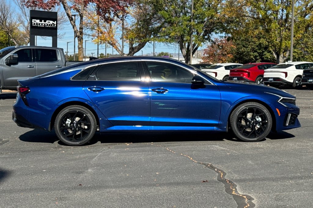 New 2027 Kia K5 GT-Line FWD image 3