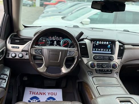 Used 2019 GMC Yukon XL Denali w/ Denali Ultimate Package image 10