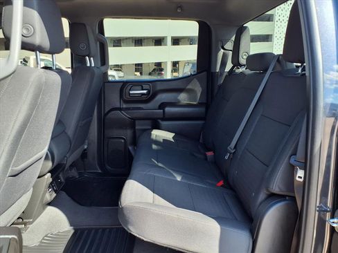 Used 2023 Chevrolet Silverado 1500 Custom image 17