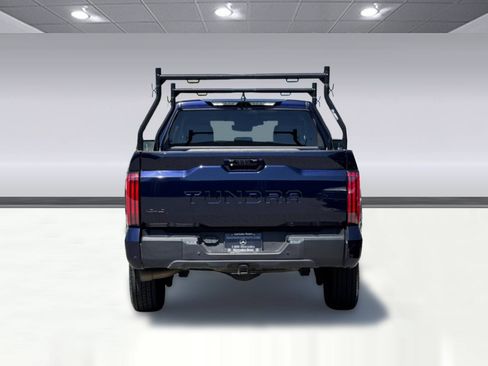 Used 2024 Toyota Tundra Limited AWD/4WD image 9