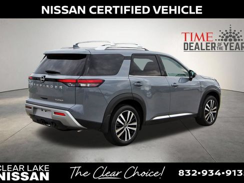 Certified 2025 Nissan Pathfinder Platinum w/ Cargo Package FWD image 8
