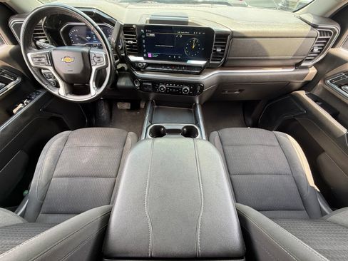 Used 2024 Chevrolet Silverado 2500 LT AWD/4WD image 18