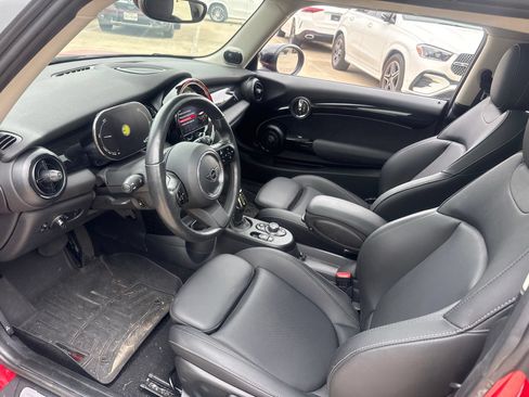 Used 2024 MINI Cooper SE FWD image 9