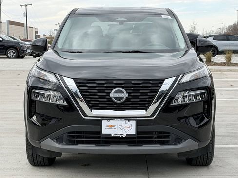 Used 2023 Nissan Rogue SV image 8