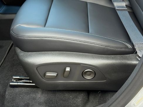 New 2026 GMC Acadia Elevation w/ Elevation Premium Package image 13