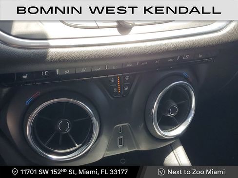 Used 2020 Chevrolet Blazer LT image 27