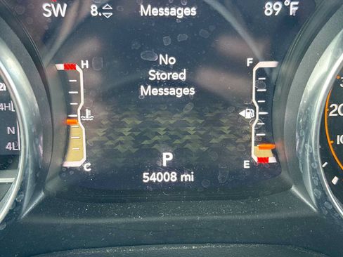 Used 2023 Jeep Wrangler Unlimited Sahara AWD/4WD image 10