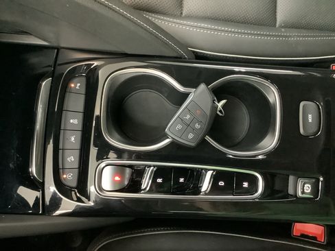 Used 2023 Buick Envision Essence AWD/4WD image 19