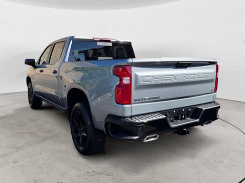 Used 2025 Chevrolet Silverado 1500 LT Trail Boss w/ Convenience Package II AWD/4WD image 3