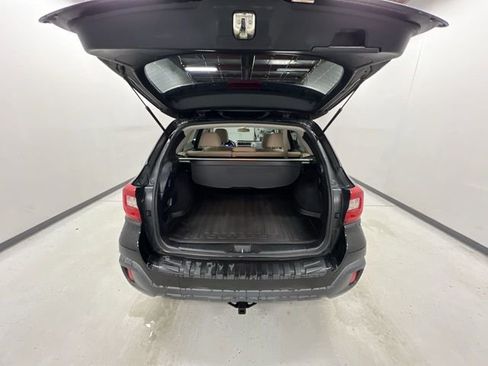 Used 2018 Subaru Outback 2.5i Premium image 22
